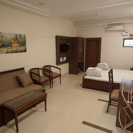 Hotel Narmada Vatika Jabalpur Exterior foto